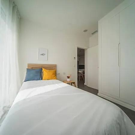 Nubes - Atico Premium Terraza Jacuzzi Y Parking 아파트 타리파