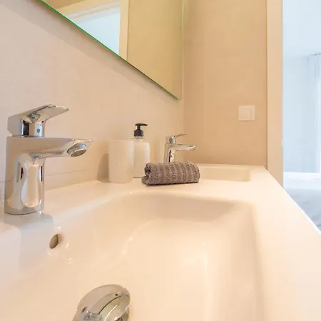 Nubes - Atico Premium Terraza Jacuzzi Y Parking 타리파